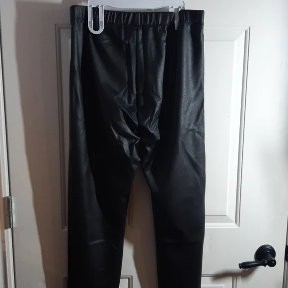 Pants - Picture 3 of 7